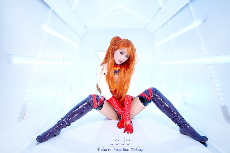 Female model photo shoot of Jojolam226
