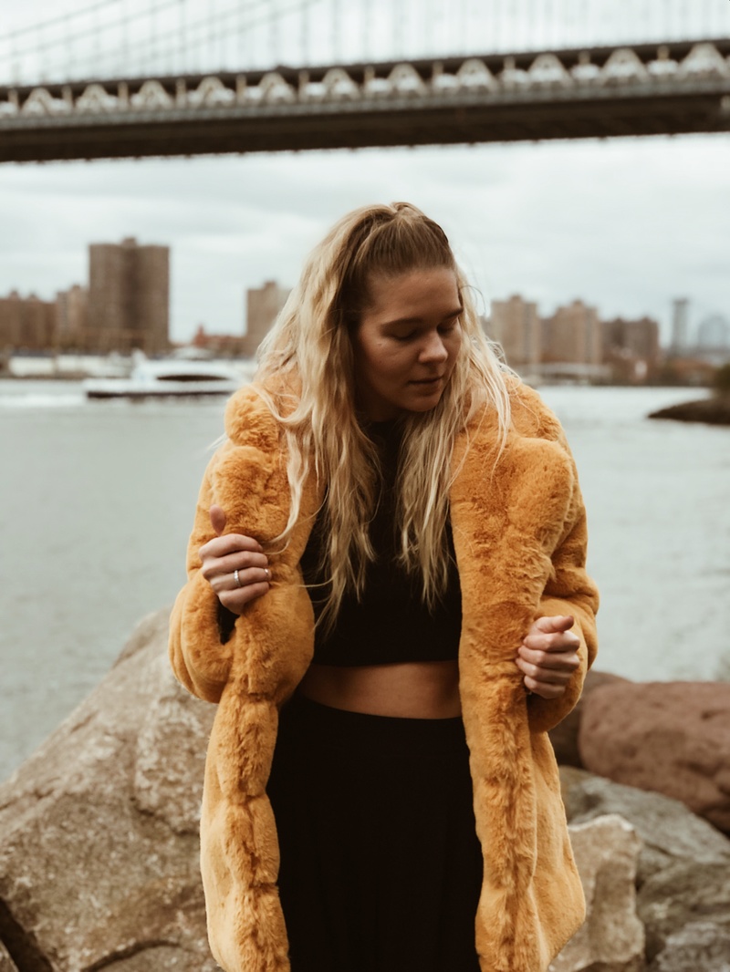 Female model photo shoot of Roxanne Skripka in New York