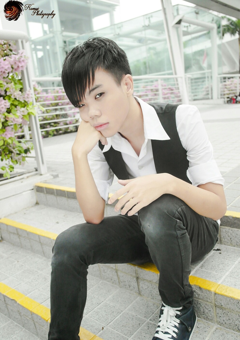 Male model photo shoot of ZenV in Kallang