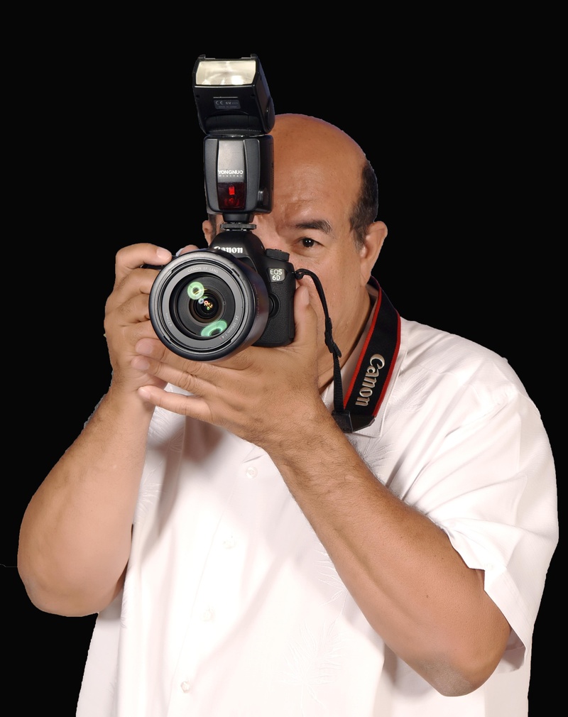 Male model photo shoot of elihernandez Photograph