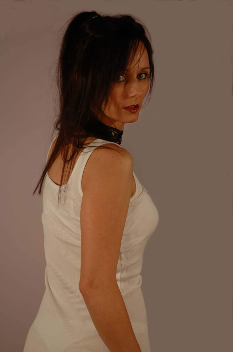 Female model photo shoot of Diana Christie in Four brothers Studios Nottingham