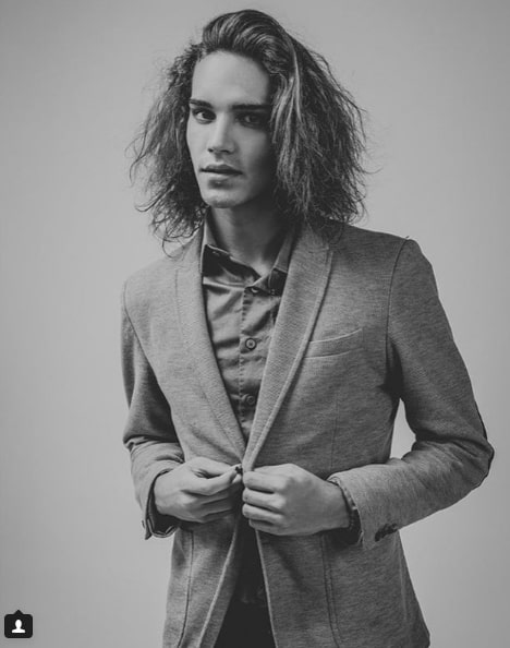 Male model photo shoot of Joah_Elliott33