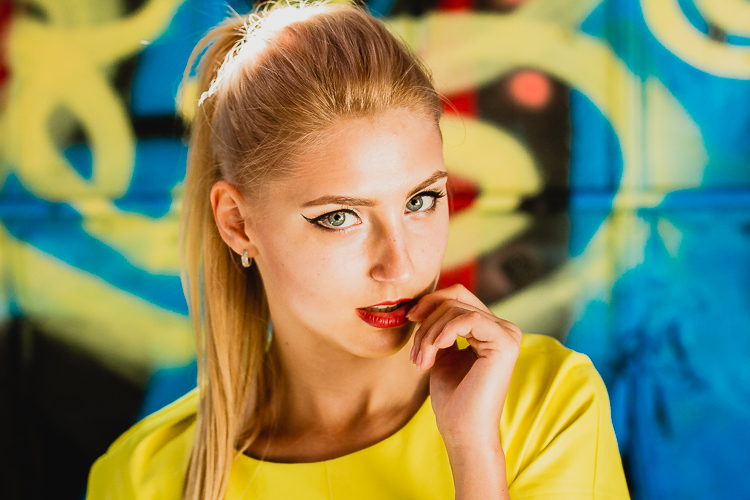 Female model photo shoot of Natalie Truhmeneva