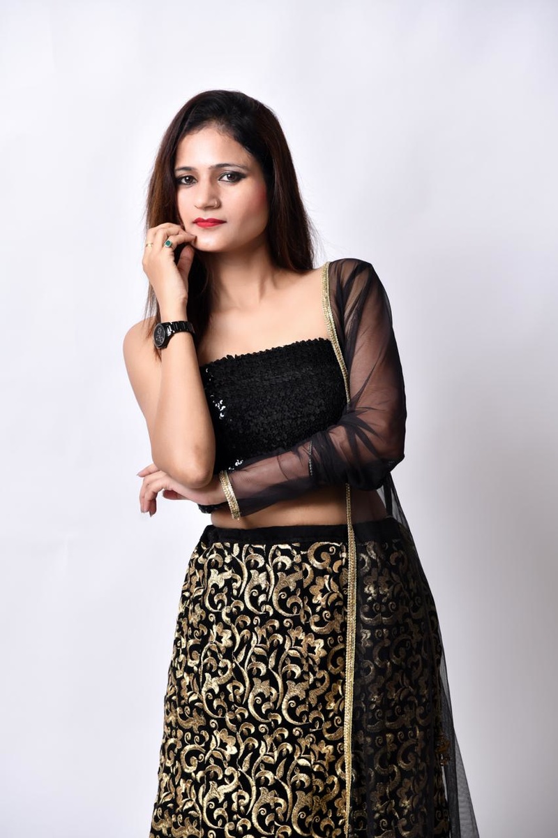 Female model photo shoot of Deepmala Malhotra