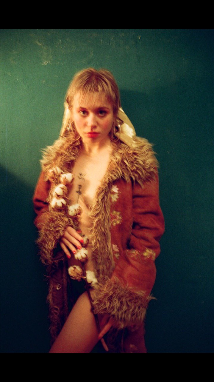 Female model photo shoot of polinayalovleva