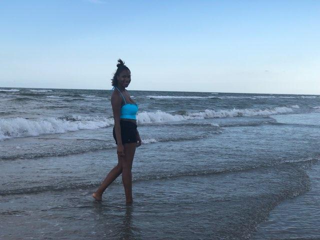 Female model photo shoot of Akilah_Bell in Galveston Beach