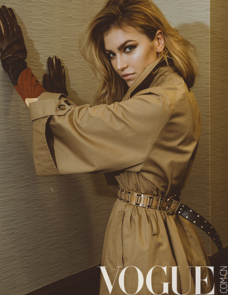 Female model photo shoot of Ksenia O