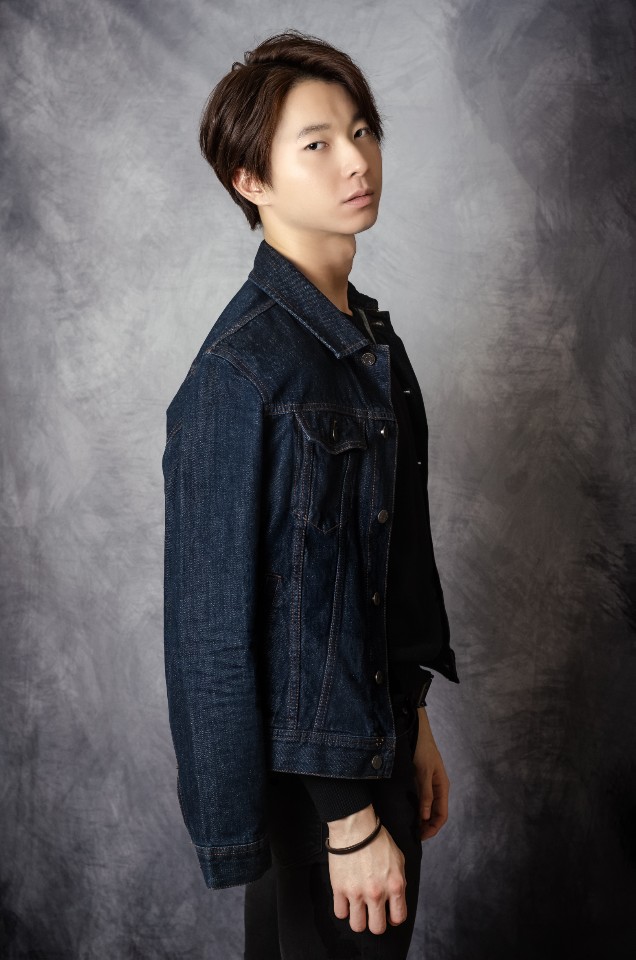 Male model photo shoot of Karsten Richard in seoul