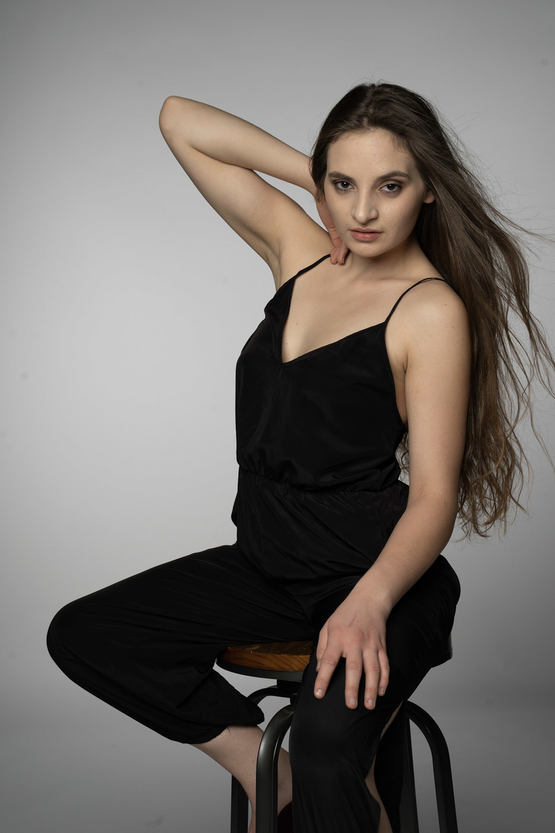 Female model photo shoot of Jillian Victoria by marablephoto