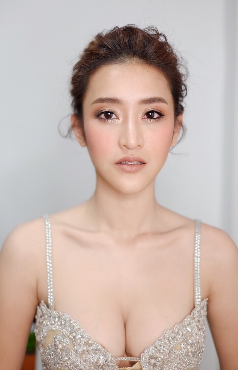 Female model photo shoot of JeeNatpicha