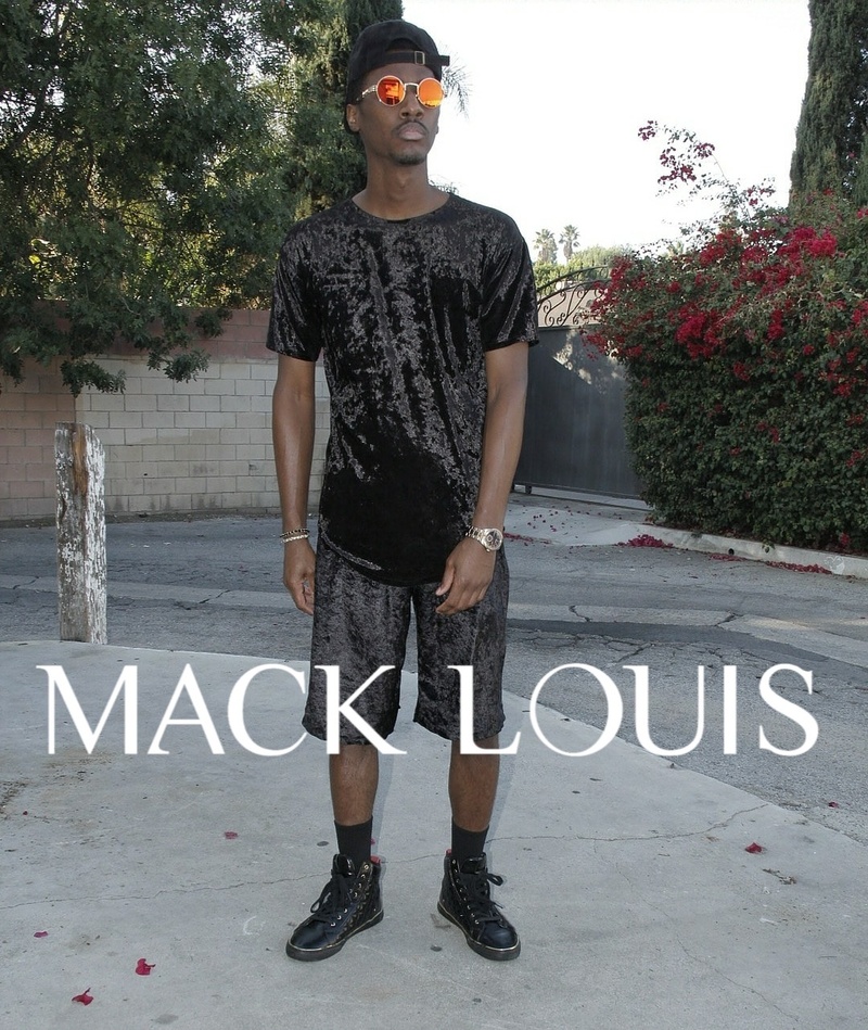 Male model photo shoot of Mack Louis