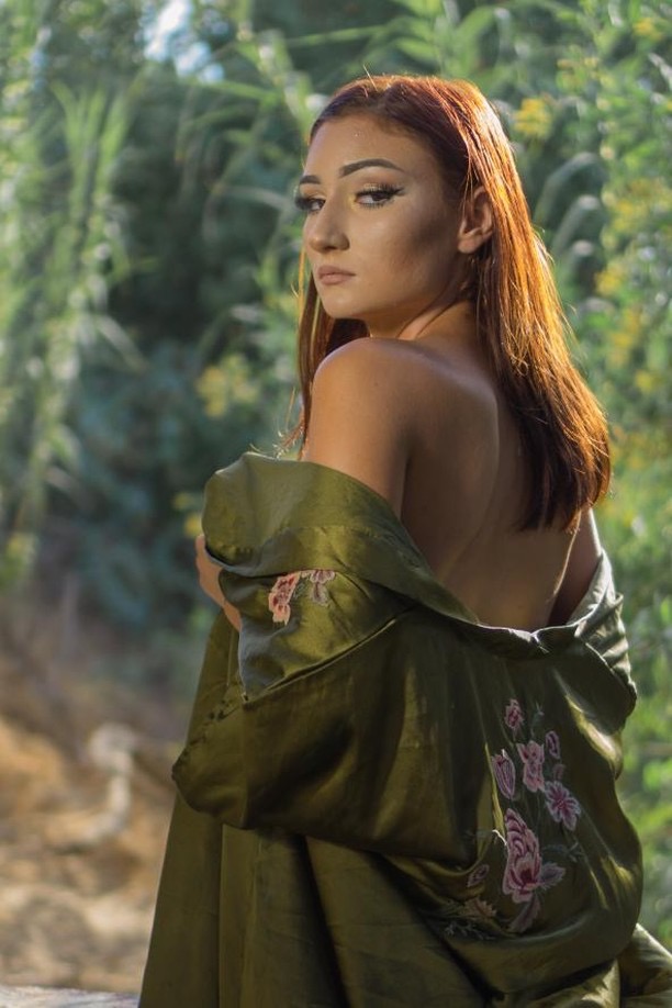 Female model photo shoot of Nativebanks