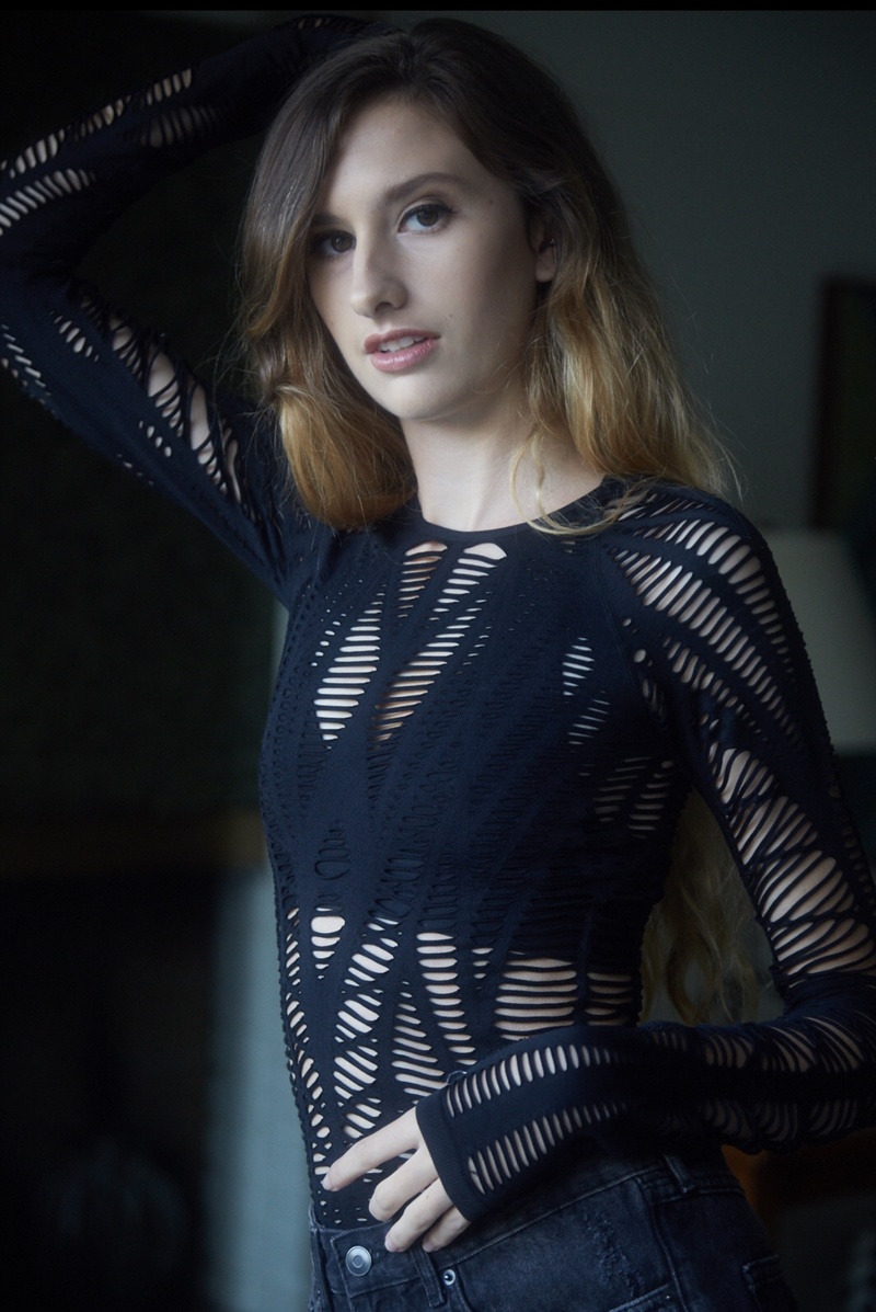 Female model photo shoot of Symmy15