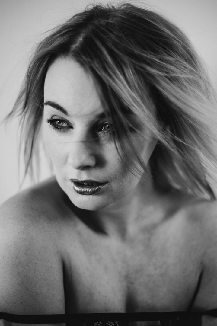 Female model photo shoot of Holly Blair Alexander