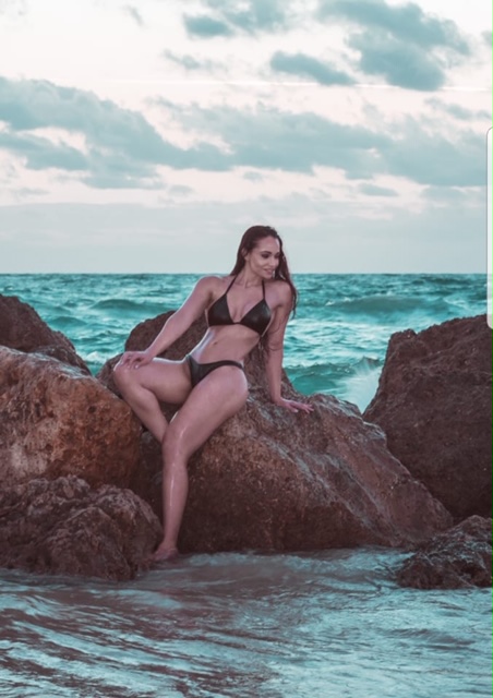 Female model photo shoot of Yera24fit in Miami Beach
