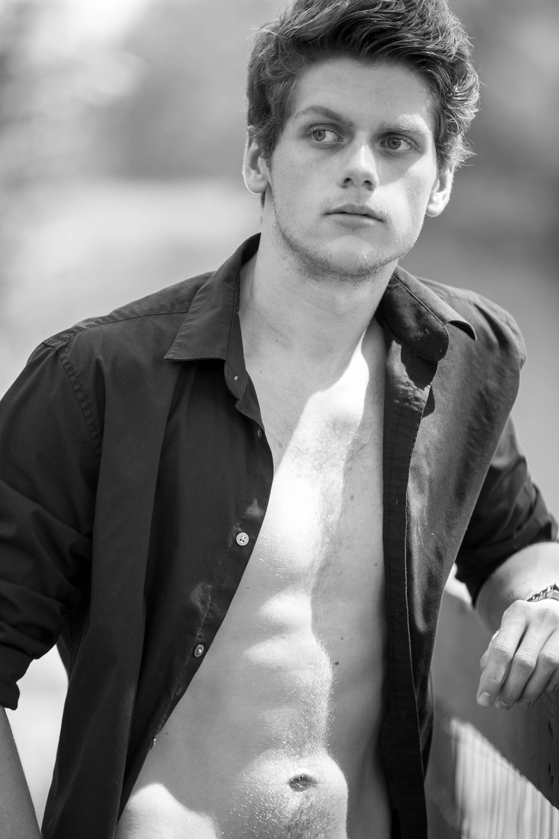 Male model photo shoot of Steve Houchin