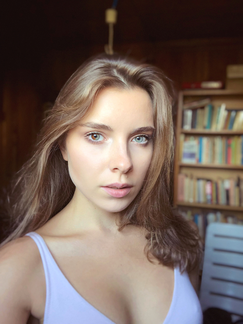 Female model photo shoot of Katechromia