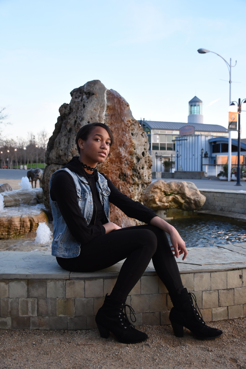Female model photo shoot of tamiddy in Jack London Square, Oakland, California