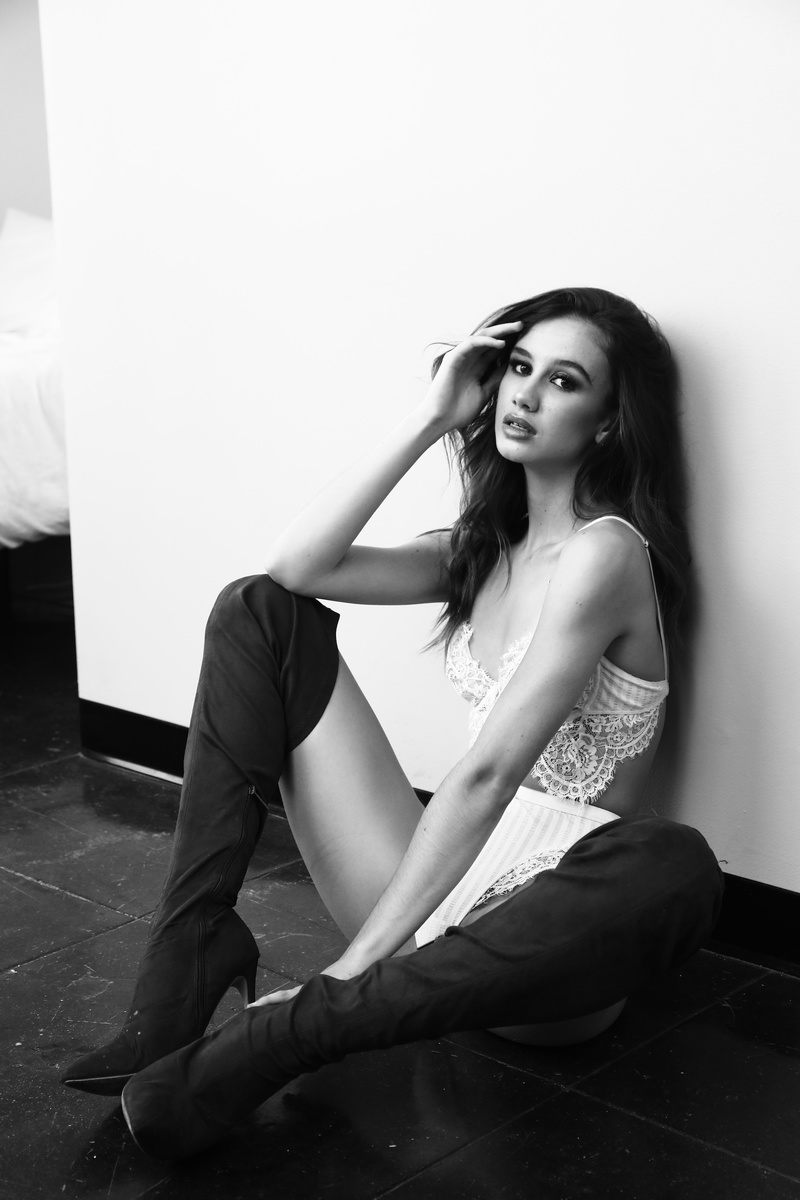 Female model photo shoot of MadsRafferty