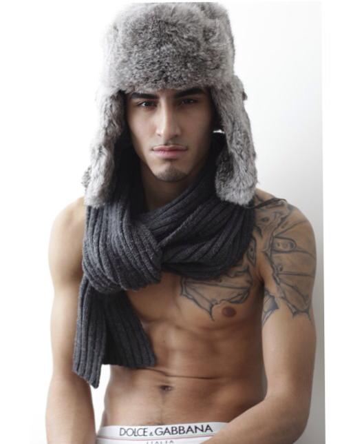 Male model photo shoot of Edwin Lopez