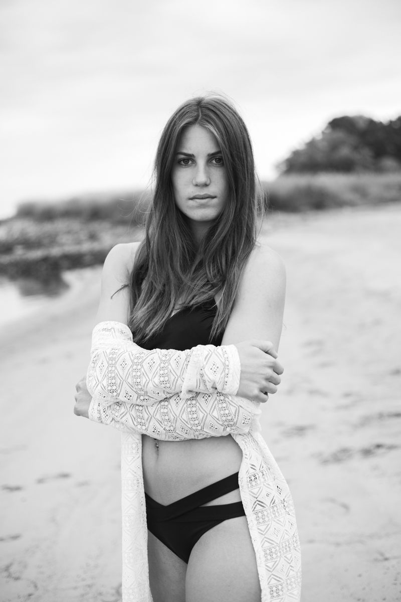 Female model photo shoot of Isabell Stange