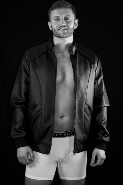 Male model photo shoot of Dylan Craig