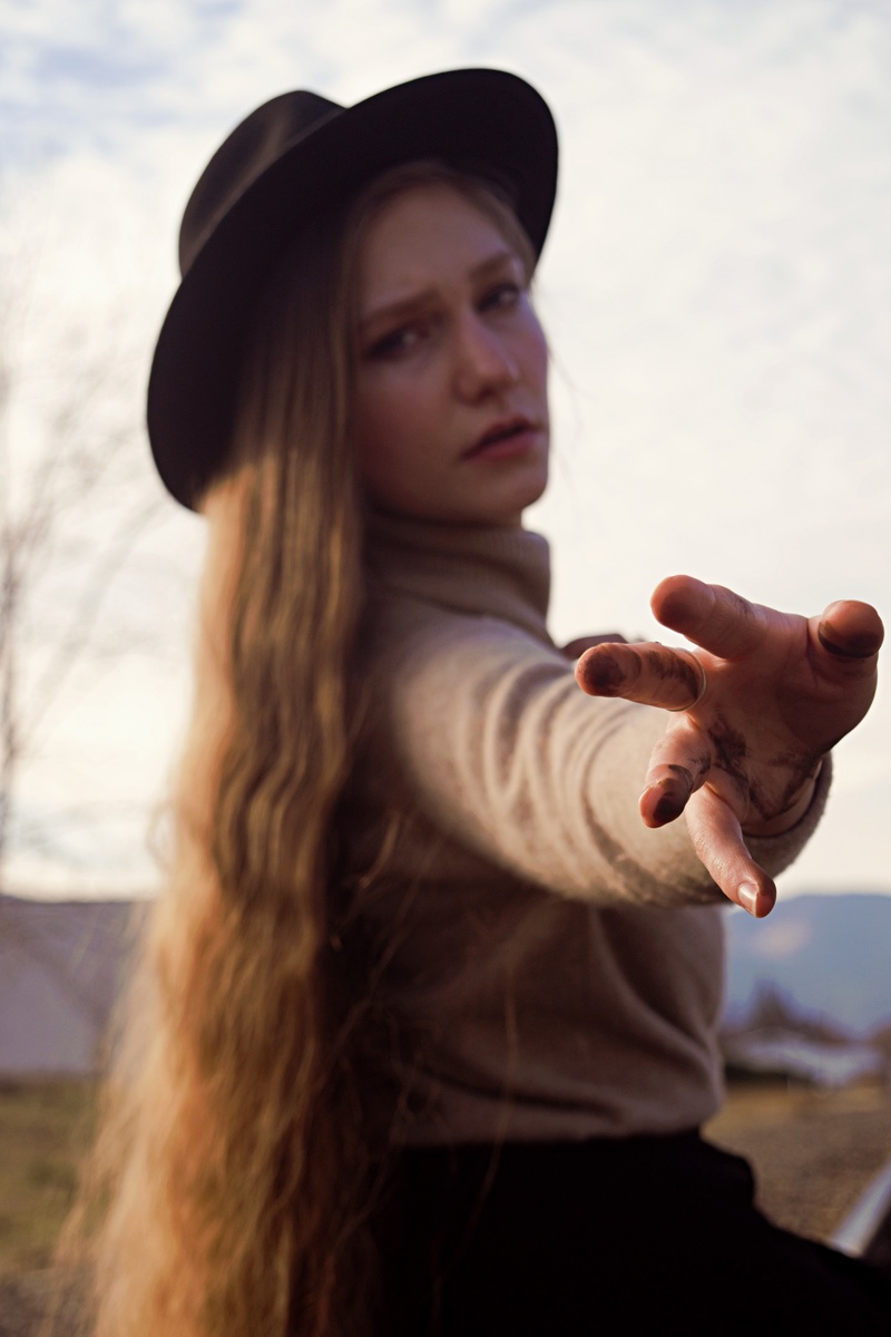 Female model photo shoot of SamanthaJSinclair in Medford, Oregon
