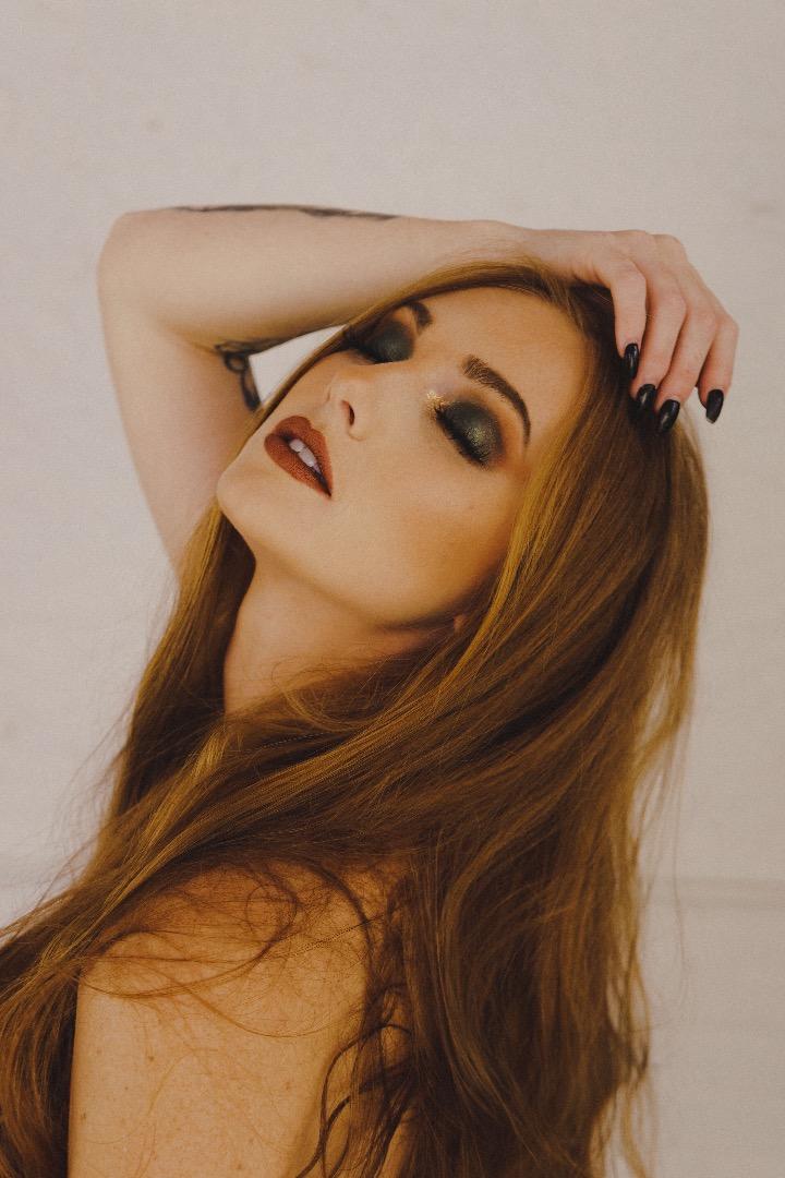 Female model photo shoot of Tori Lynn Gaines