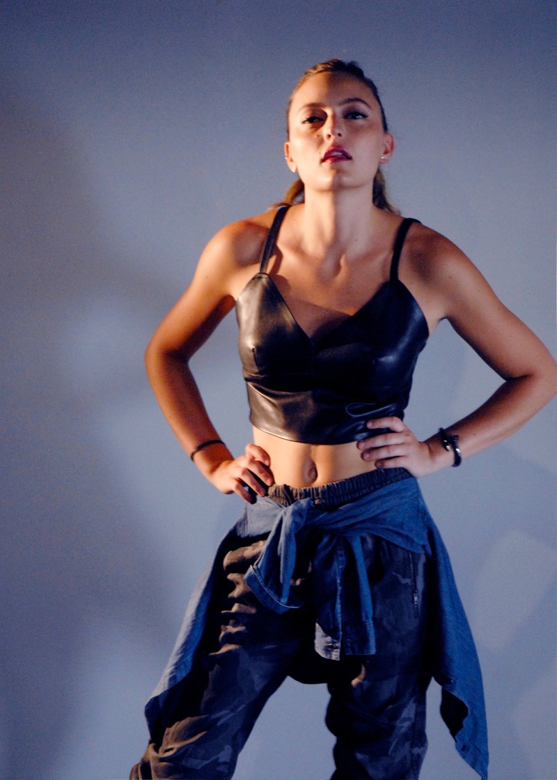 Female model photo shoot of Alyssa Kayhill