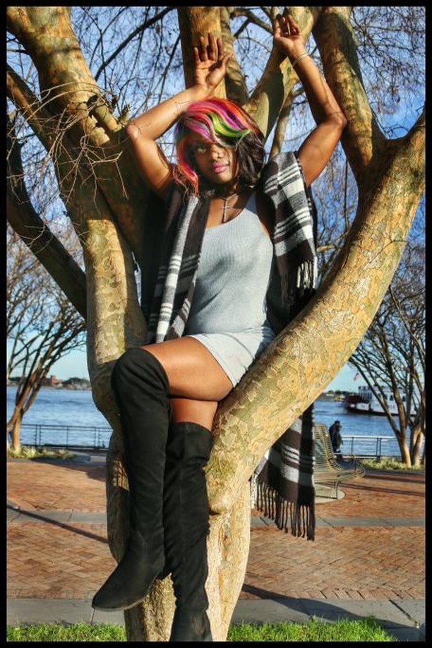 Female model photo shoot of damn_damara in New Orleans Riverwalk