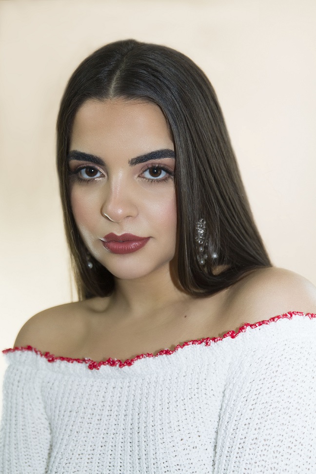 Female model photo shoot of Sofia Jimenez
