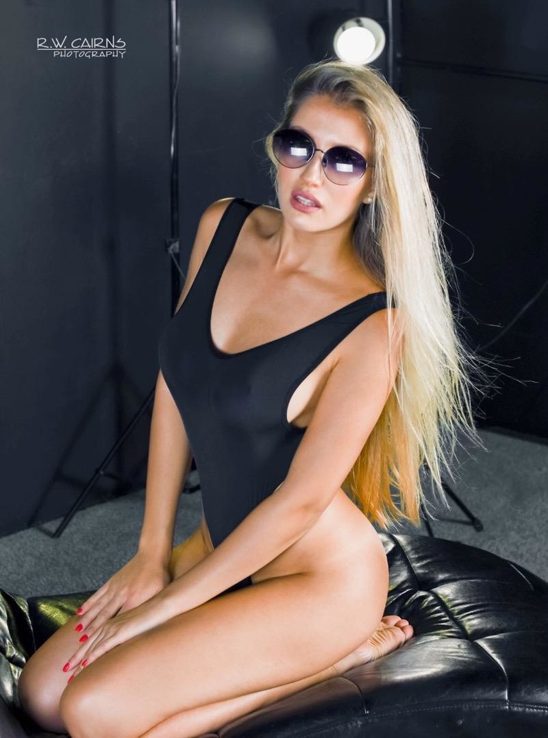Female model photo shoot of Viktoria Sudomora