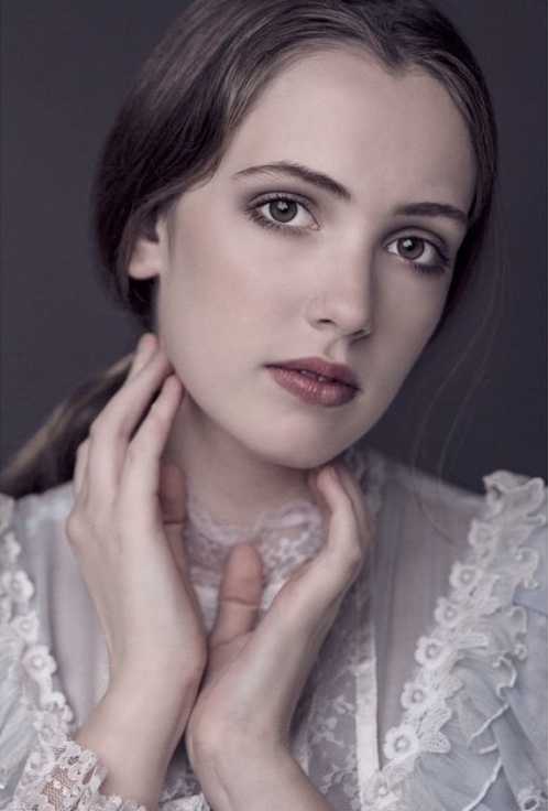Female model photo shoot of EnigmaOlivia