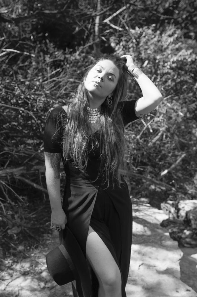 Female model photo shoot of Anastasia Davidchyk