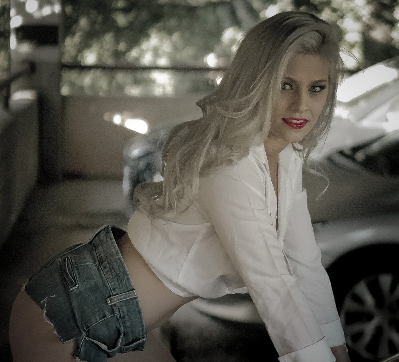 Female model photo shoot of Priscilla Laney by FernD