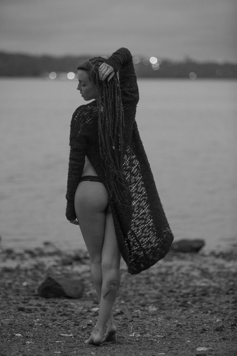 Female model photo shoot of tinygirlofficial by Matt Francis Photos in Pierce Beach