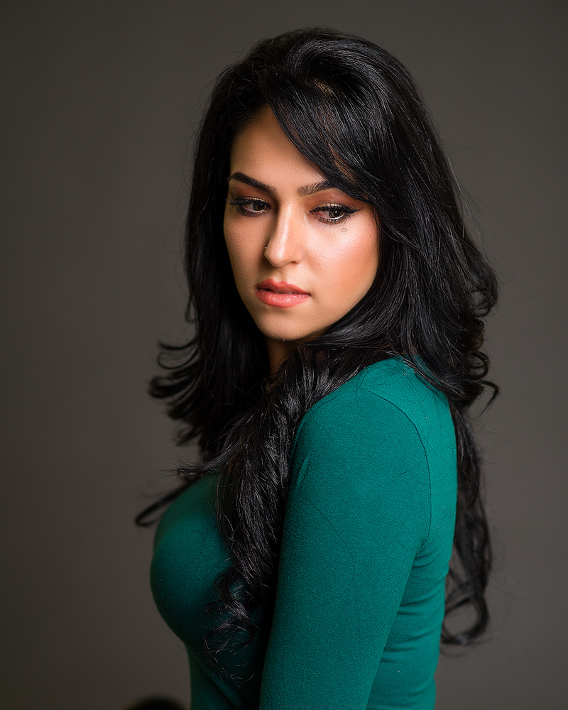 Female model photo shoot of Madina Jan