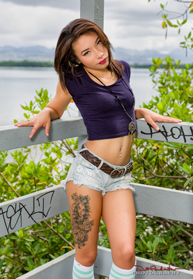 Female model photo shoot of MsxTaylorKay