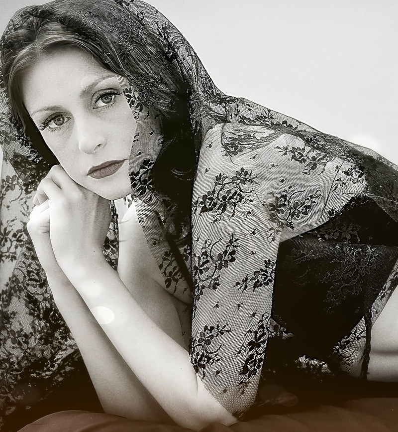 Female model photo shoot of Julia MM in MPLS