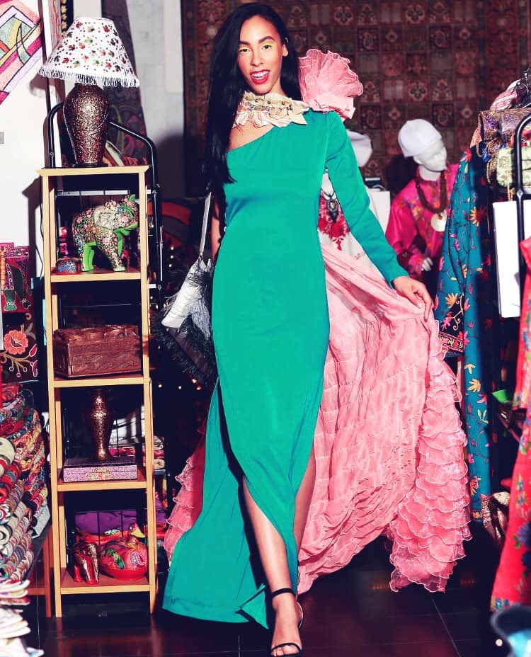 Female model photo shoot of Jadeupcoming in Santana Row