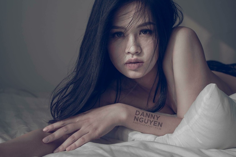 Female model photo shoot of Nini Ng