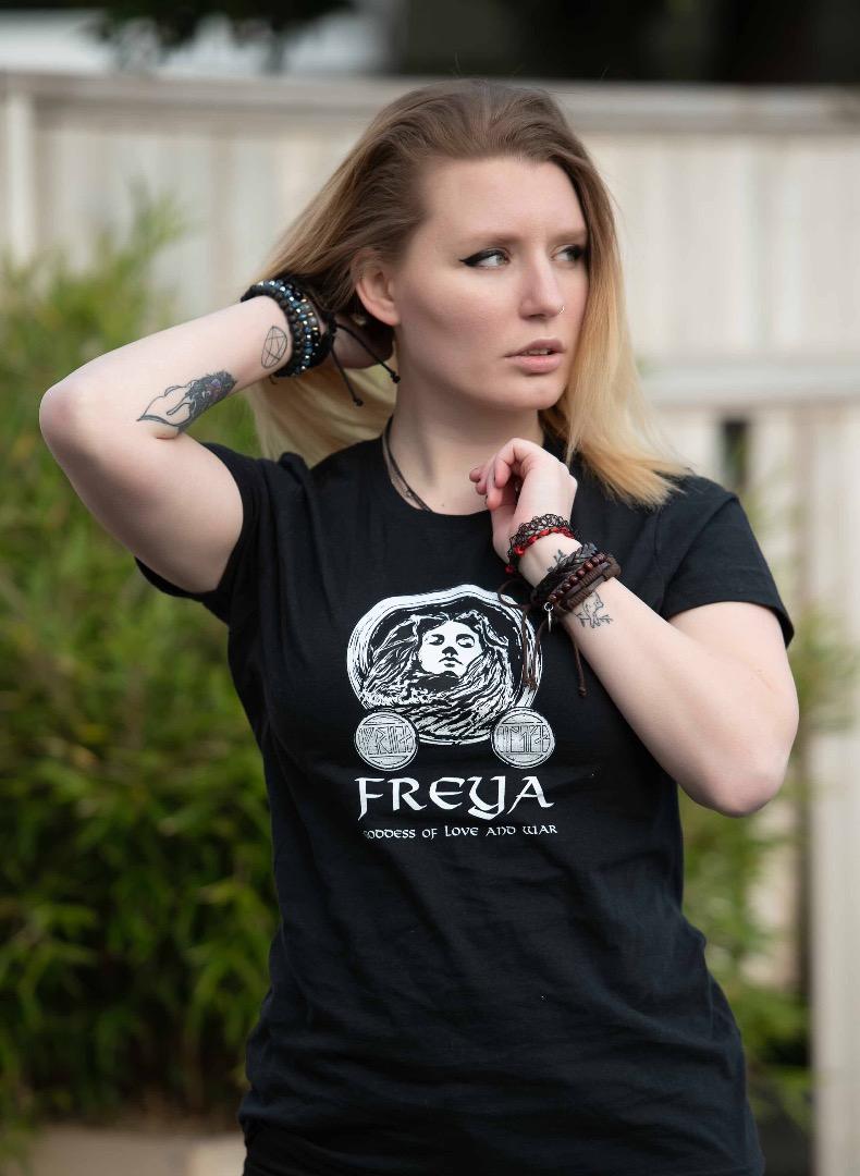 Female model photo shoot of Freya_Rosse
