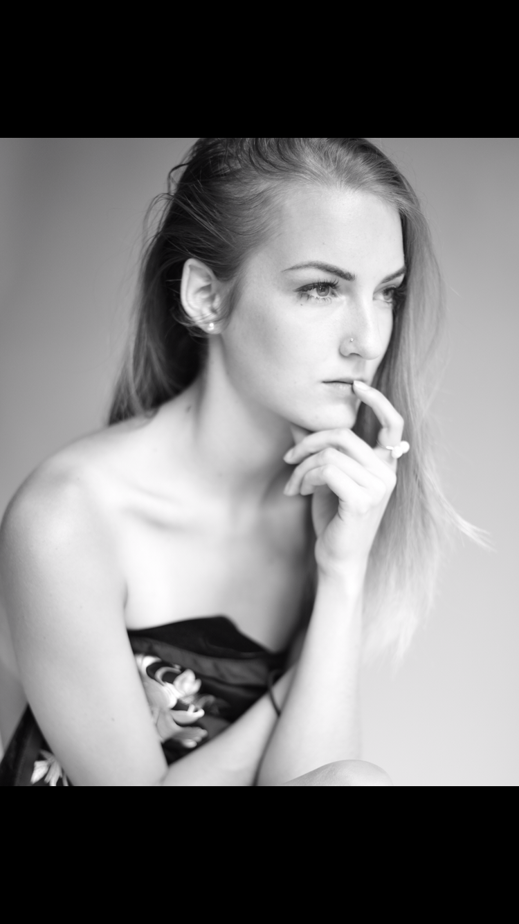 Female model photo shoot of AnastasiaCreswell