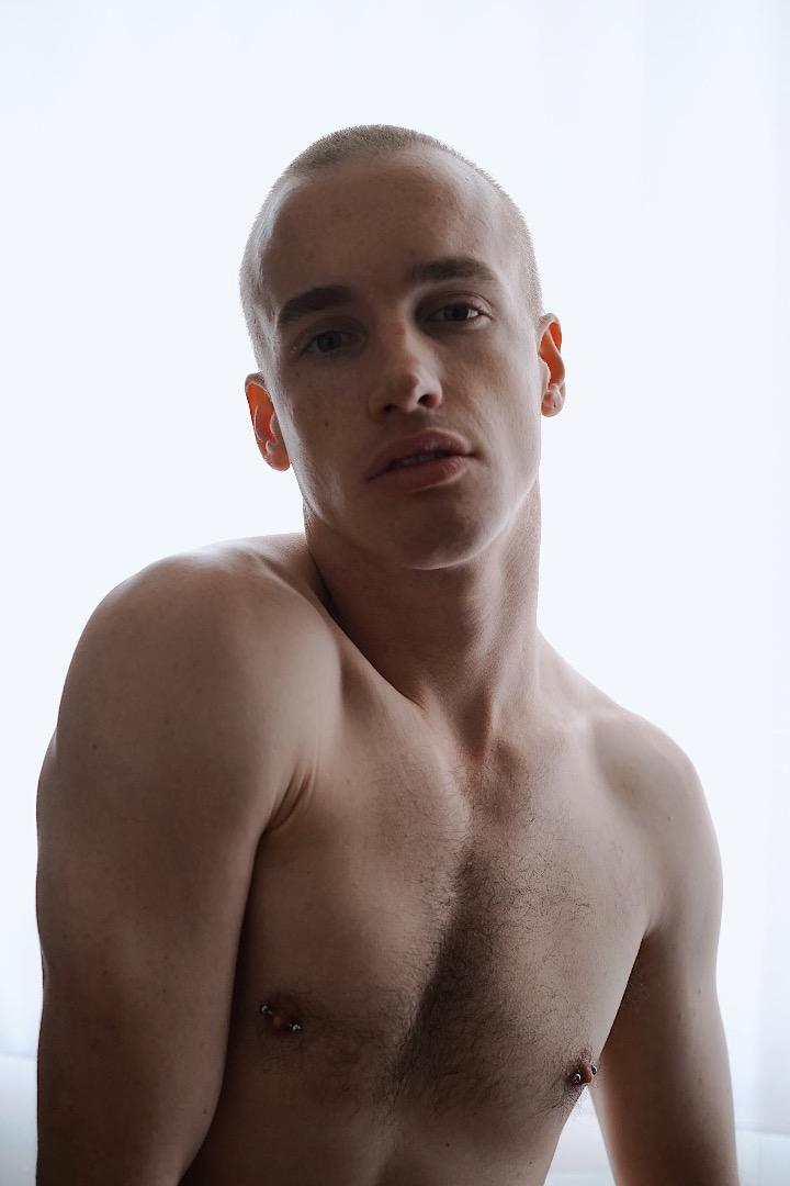 Male model photo shoot of davidwyatt