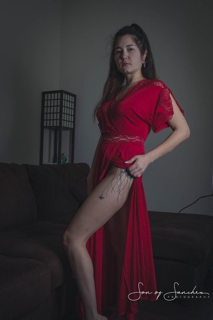Female model photo shoot of cjeffers88 by Emerson Sanchez