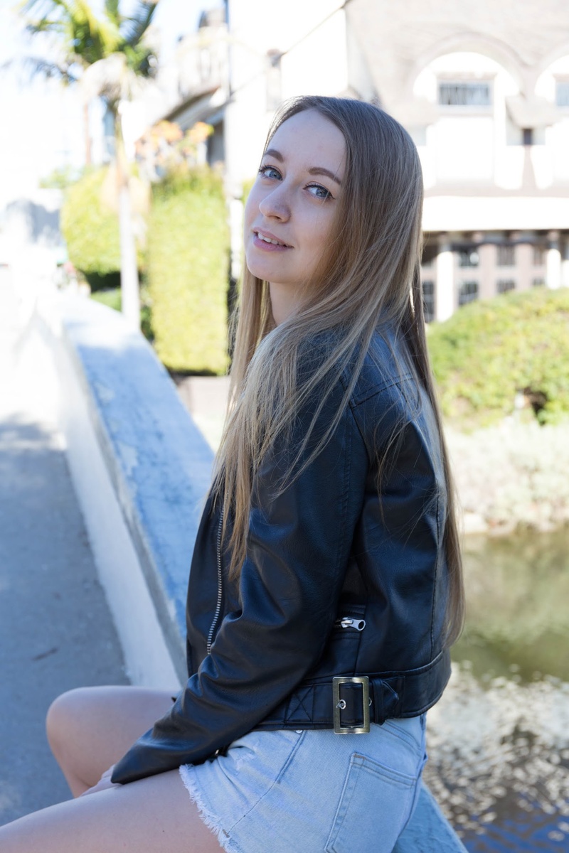 Female model photo shoot of Olga__