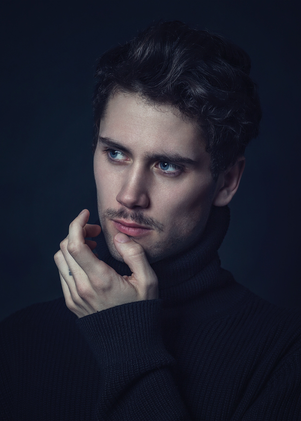 Male model photo shoot of STREKOZA
