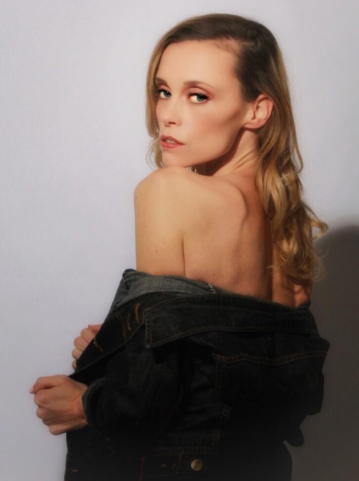 Female model photo shoot of Liz_Jensen