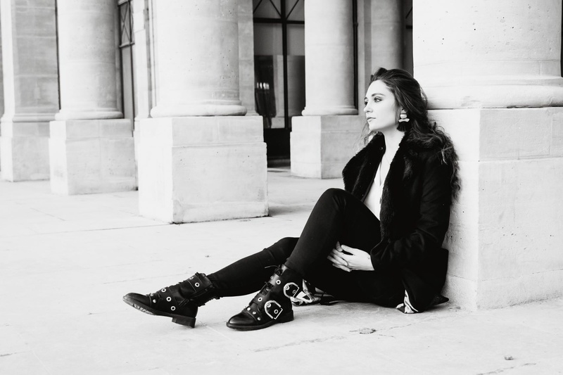 Female model photo shoot of Chari_Exoria in Les deux Plateaux