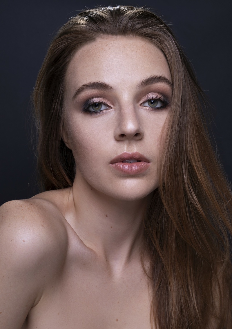 Female model photo shoot of Lea Louisa